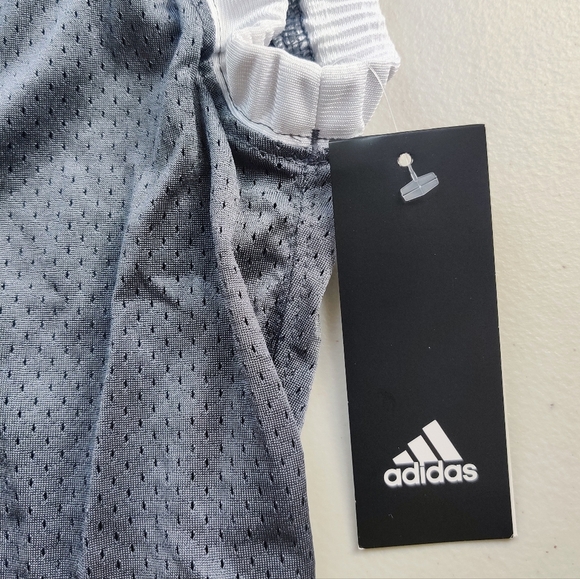 ADIDAS Press Coverage Football Jersey M Gray Men's NWT - Picture 7 of 11